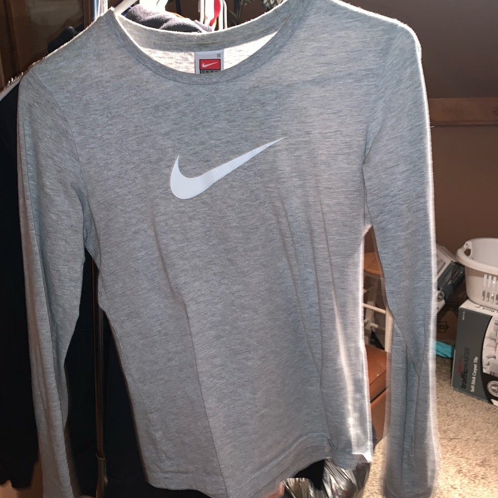 Nike grey long sleeve
